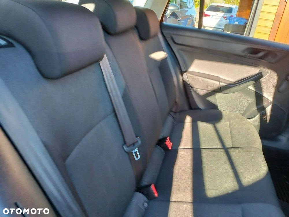 Skoda RAPID 1.2 Active - 21