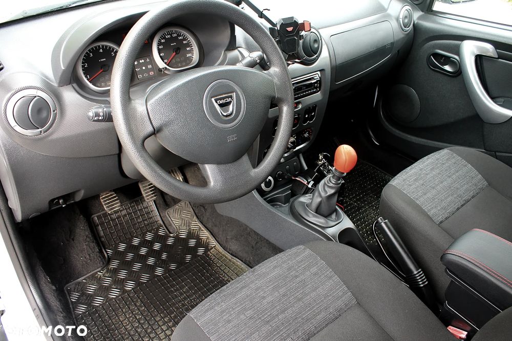 Dacia Duster 1.6 Ambiance 4x4 - 13