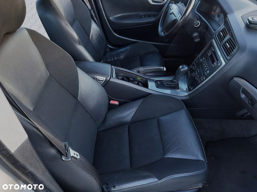 Volvo S60 D5 Summum - 33