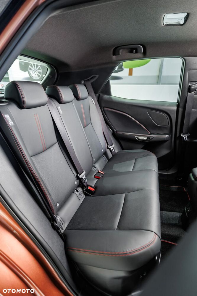 Lexus LBX 2025
