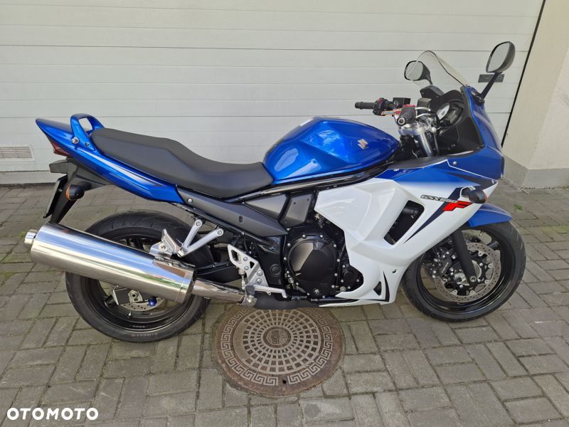 Suzuki GSX - 1