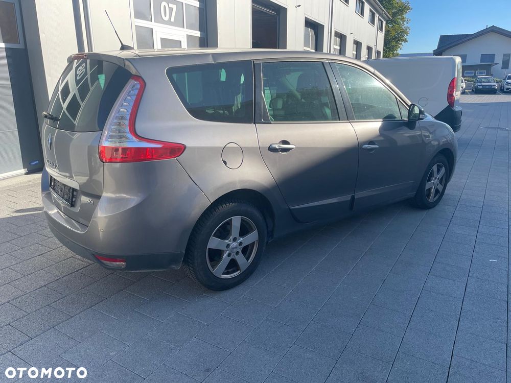 Renault Scenic - 4