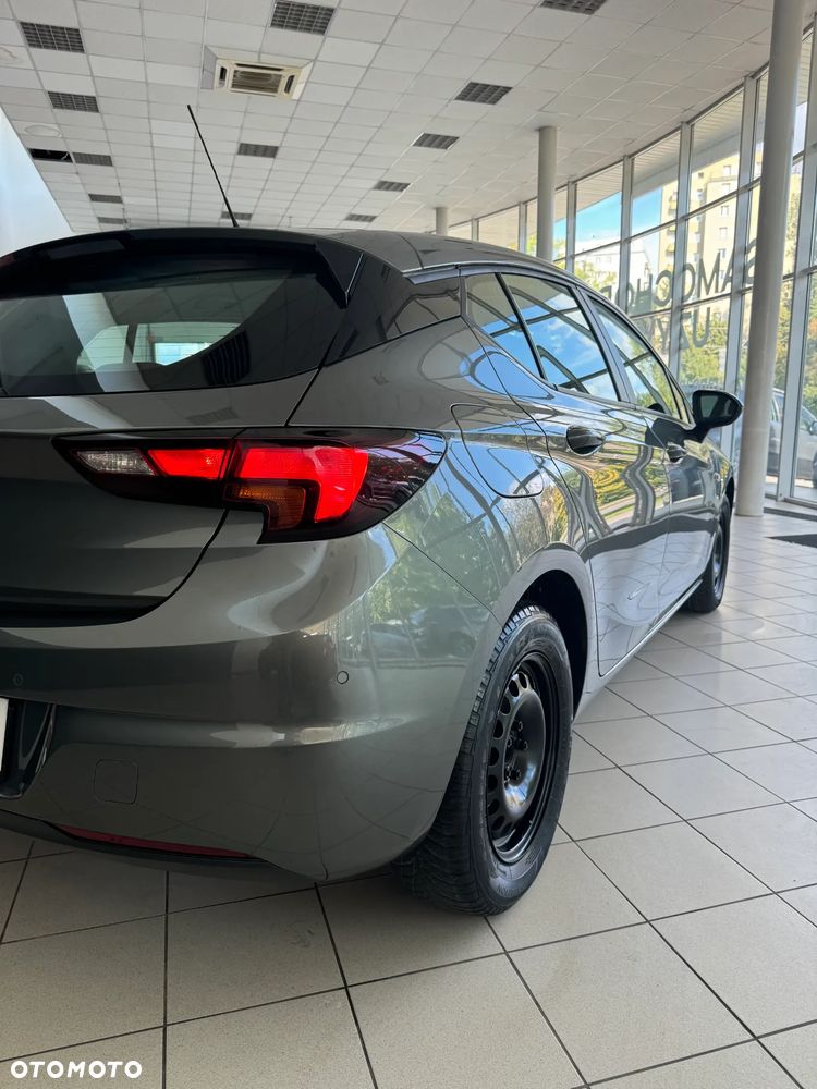 Opel Astra 1.2 T Business Elegance S&S - 26