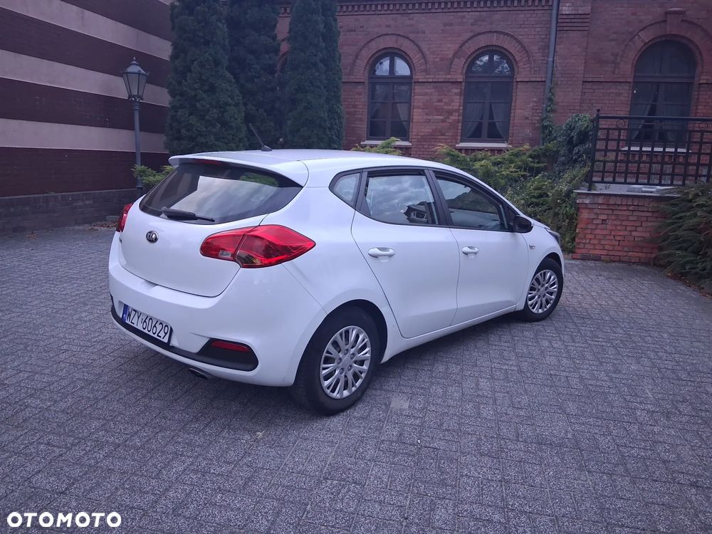 Kia Ceed 1.4 CVVT Attract plus - 16