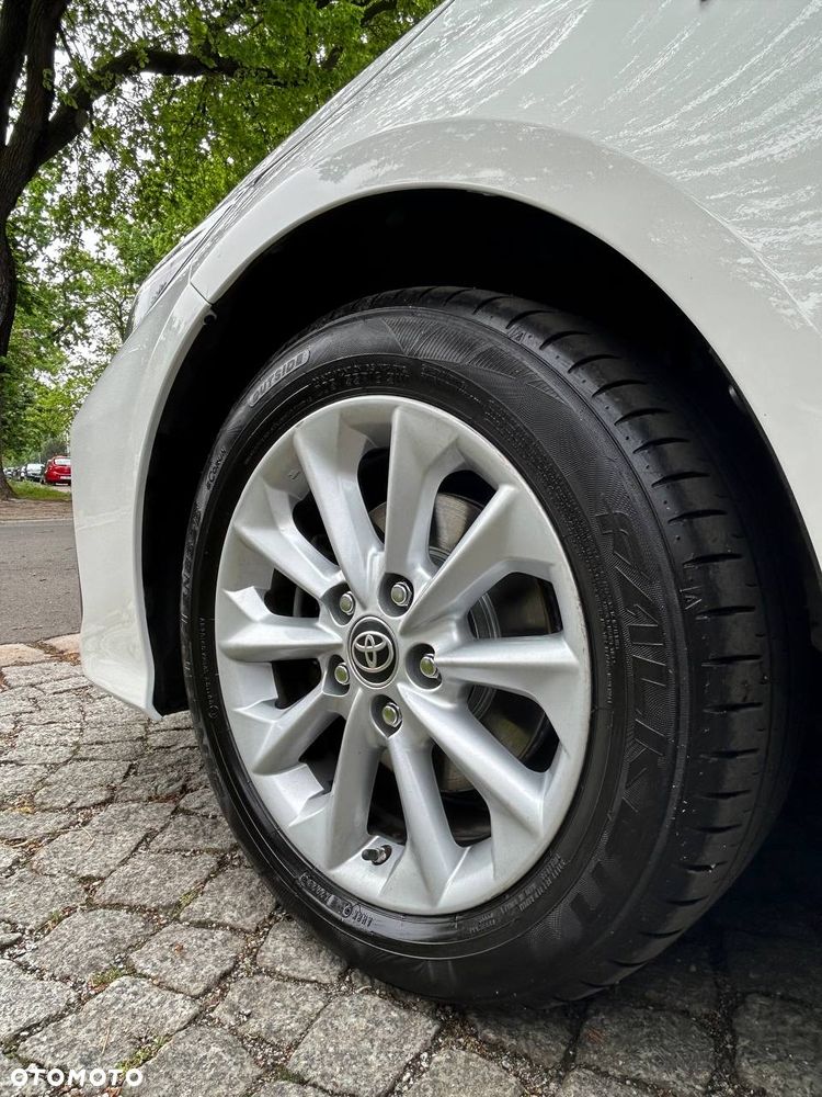 Toyota Corolla 1.8 Hybrid Comfort - 16