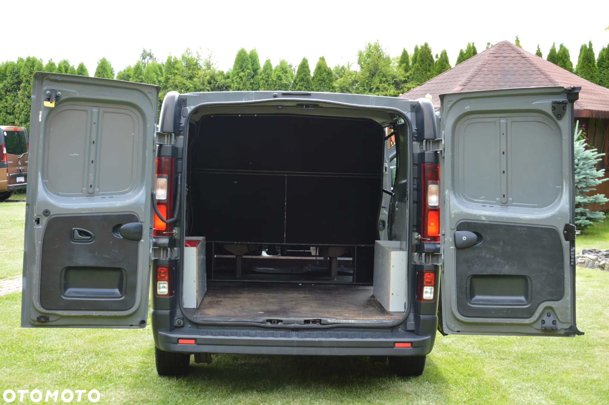 Renault Trafic Vivaro - 18