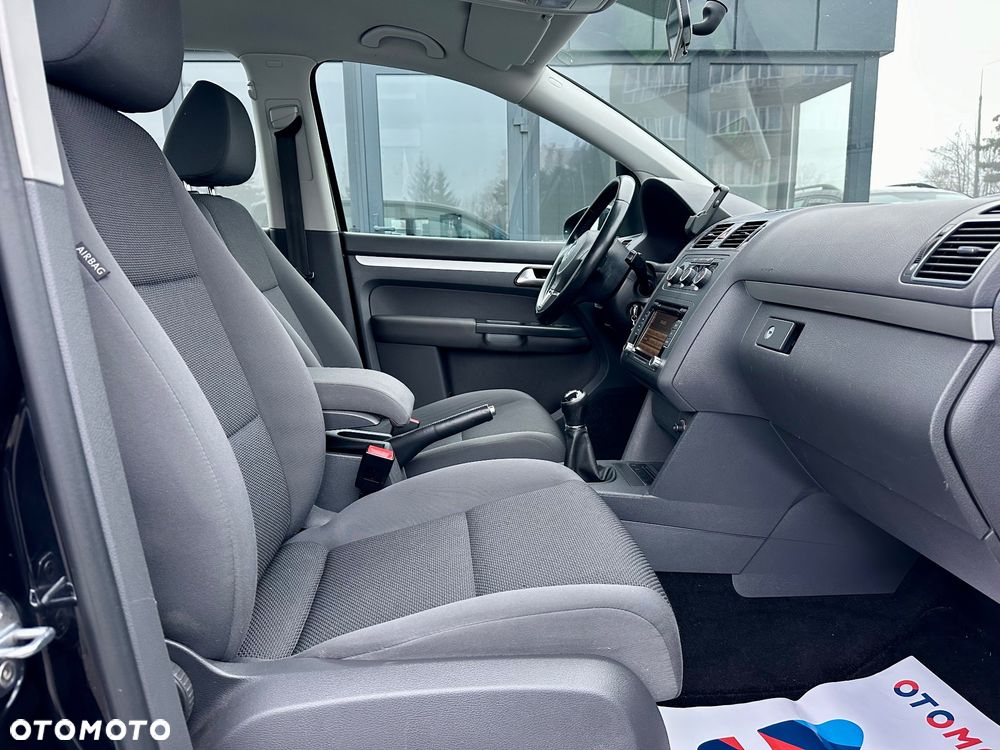 Volkswagen Touran 1.6 TDI DPF BlueMot Trendline - 21