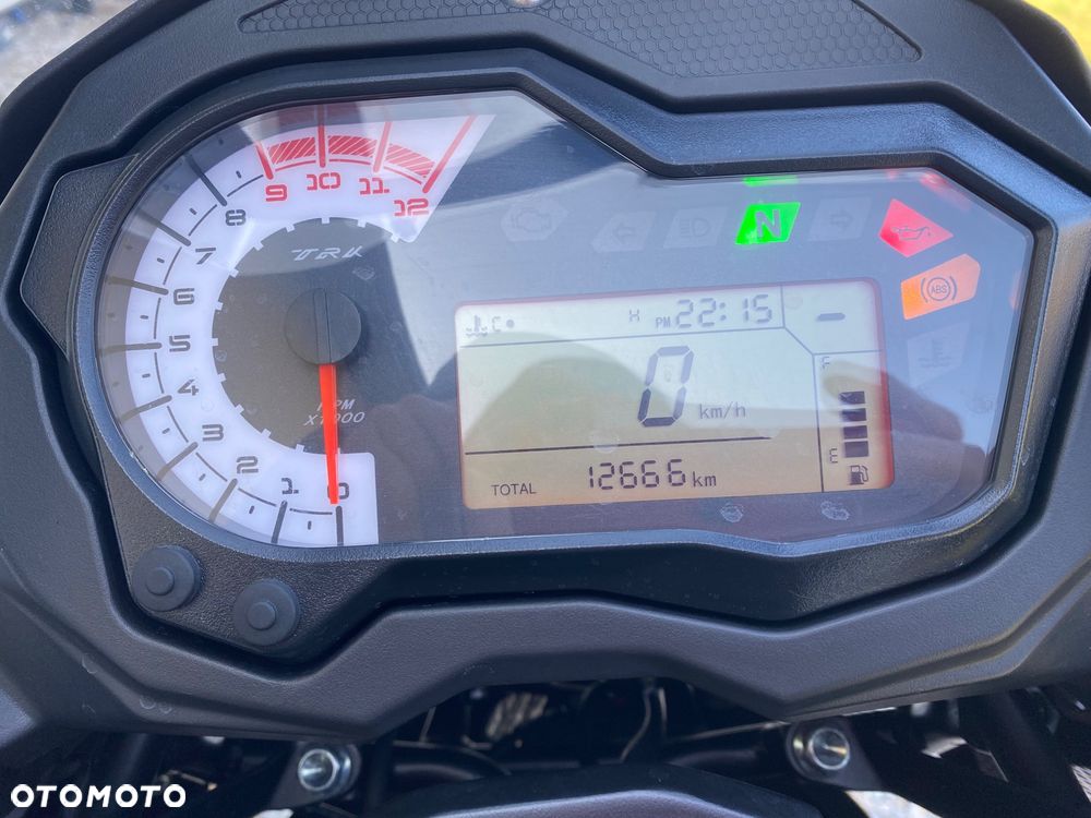 Benelli TRK 502 - 10