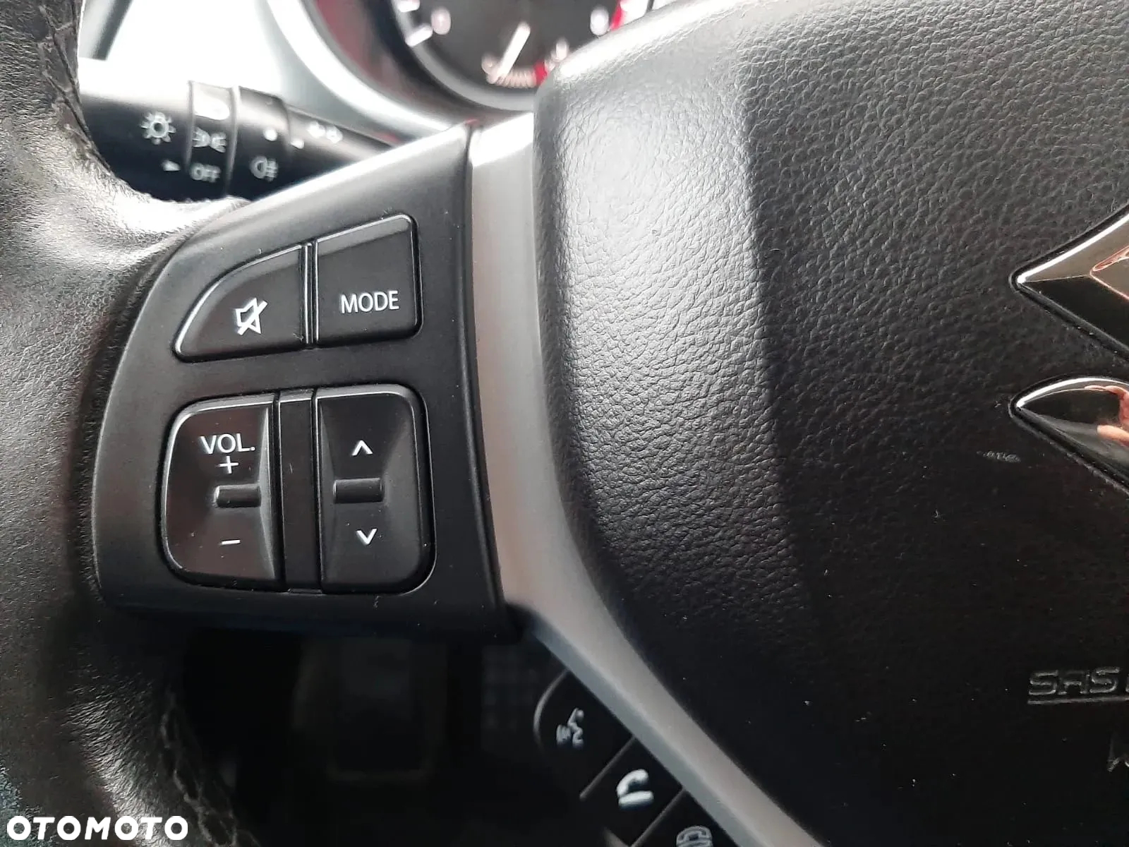 Suzuki Vitara 1.6 (4x4) Allgrip Comfort - 16
