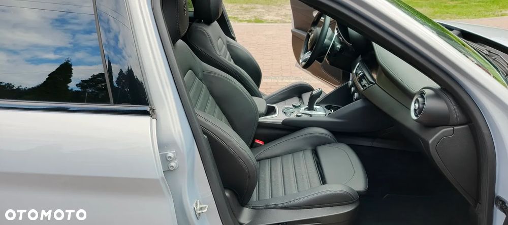 Alfa Romeo Giulia 2.0 Turbo Veloce TI Q4 - 28