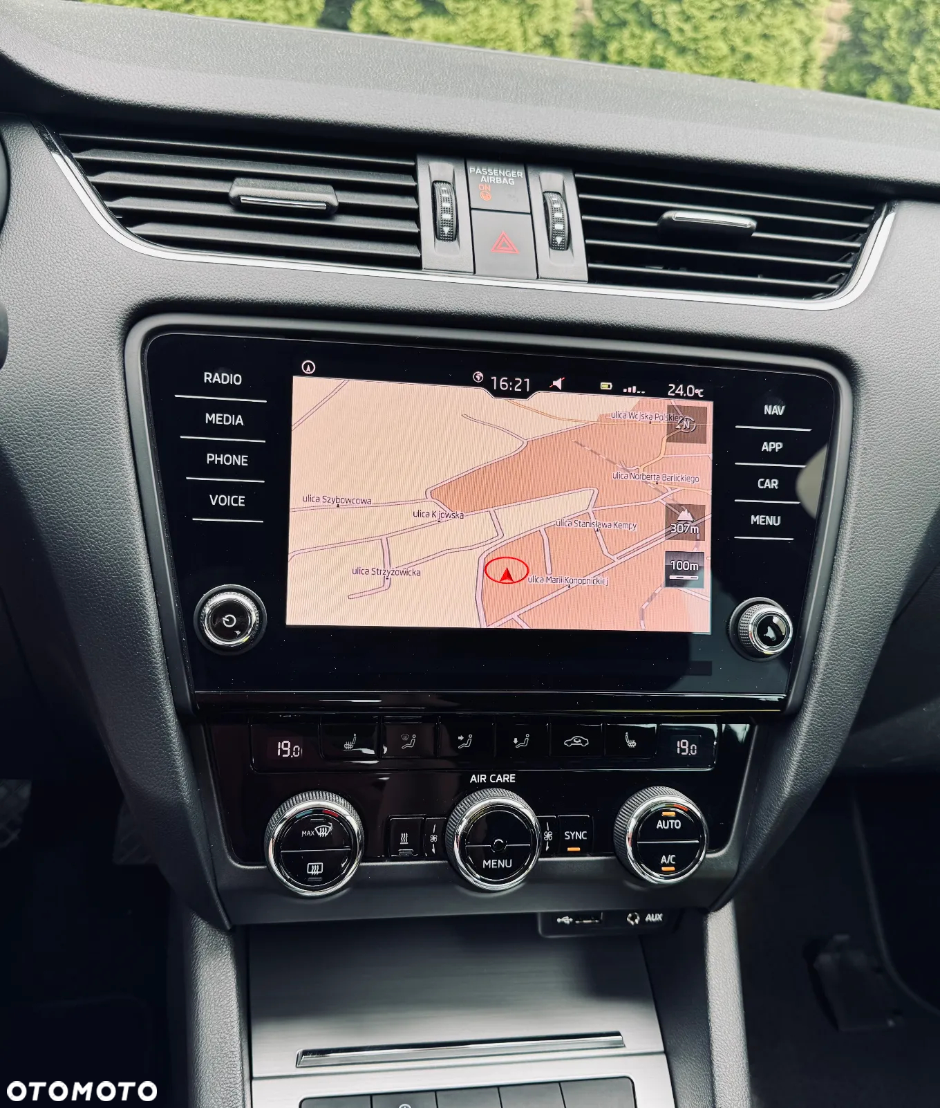 Skoda Octavia 2.0 TDI DSG Ambition - 16