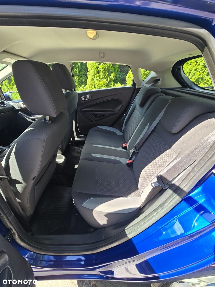 Ford Fiesta 1.0 EcoBoost Titanium - 32