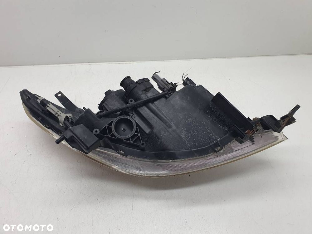 LAMPA PRZÓD PRZEDNIA LEWA SOCZEWKA MAZDA 5 CR19 EU - 3