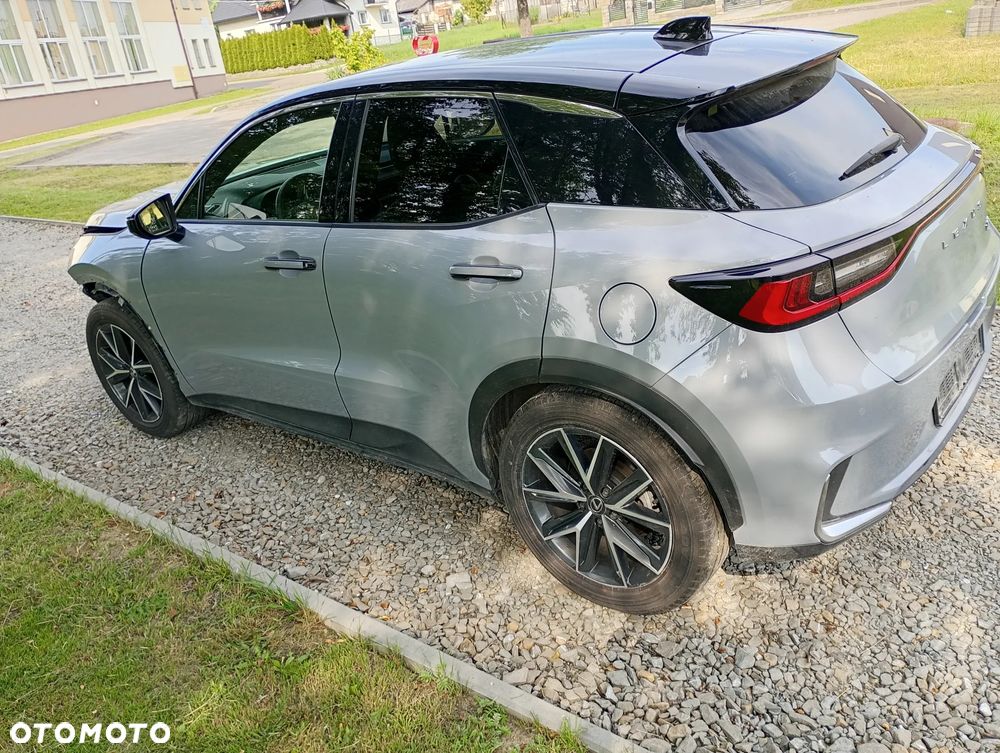 Lexus LBX 1.5 Hybrid Vibrant Edition AWD - 3