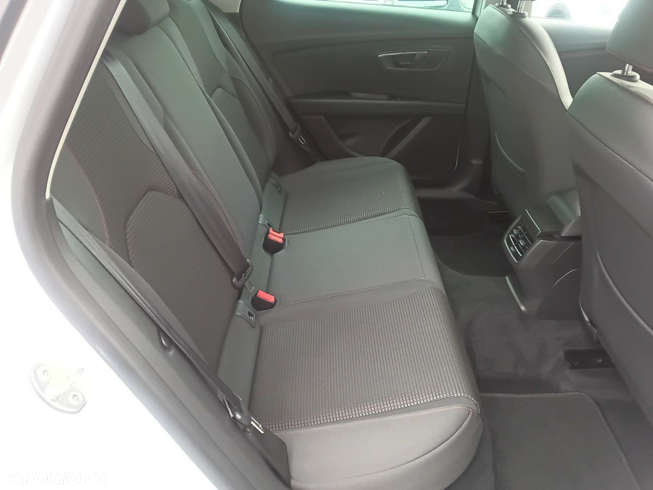 Seat Leon 2.0 TDI DPF Start&Stop FR - 10