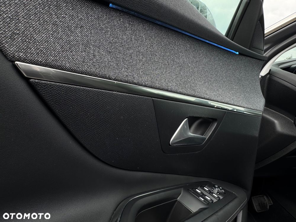Peugeot 3008 BlueHDi 130 Stop & Start EAT8 Allure - 21