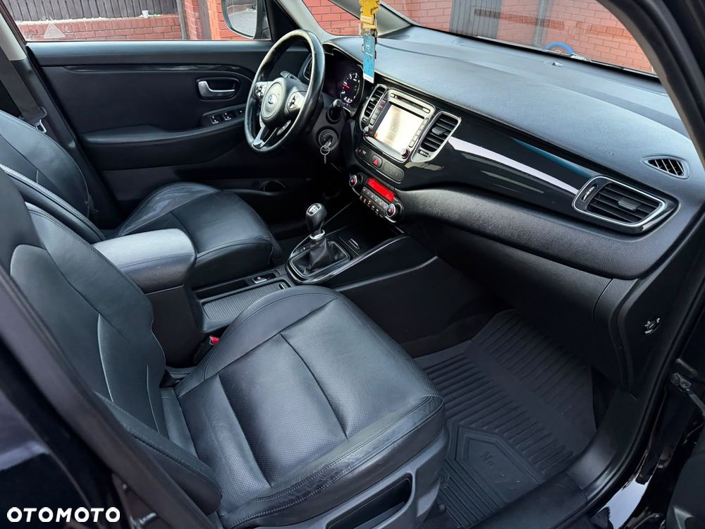 Kia Carens 1.7 CRDi Business Line 7os - 15