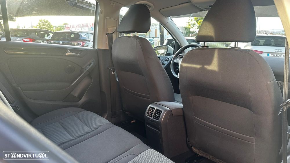 VW Golf 1.6 TDi DPF Comfortline - 18