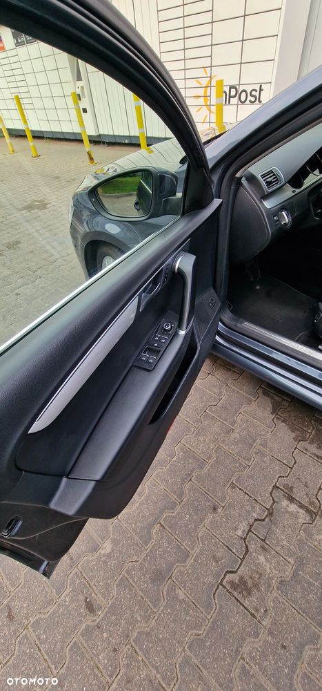 Volkswagen Passat - 22