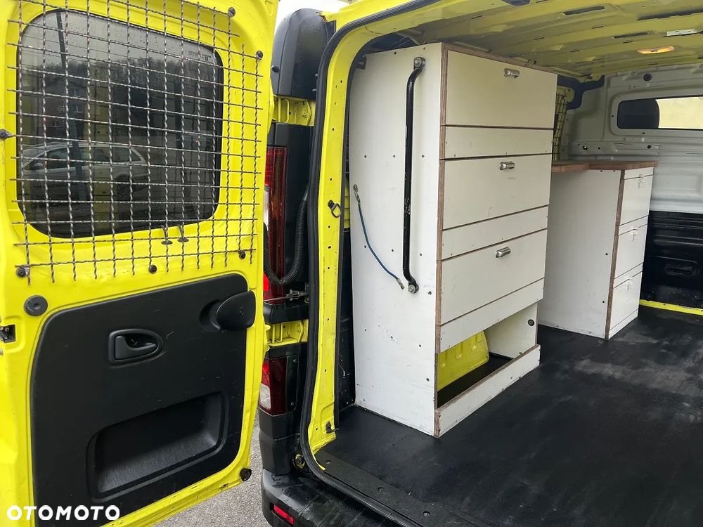 Renault Trafic 1.6 CDTI - 17