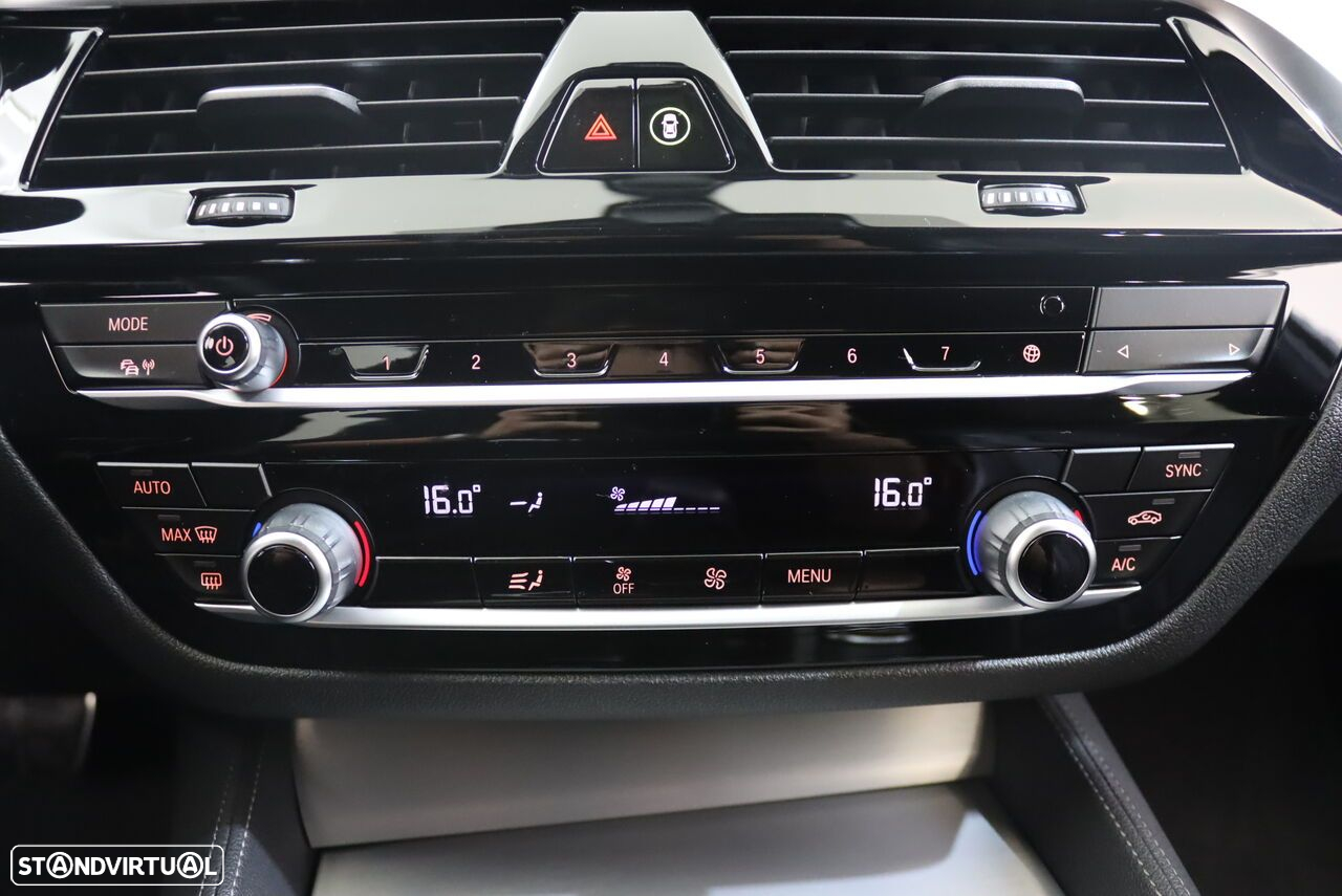 BMW 520 d Pack M Auto - 27