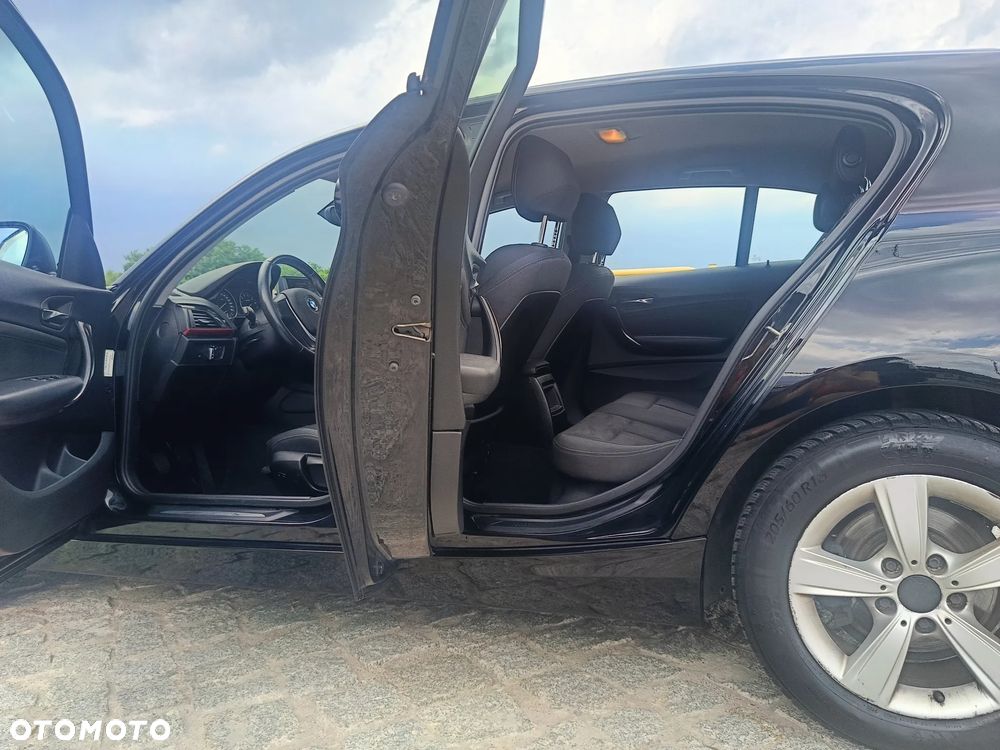 BMW Seria 1 114i Sport Line - 11
