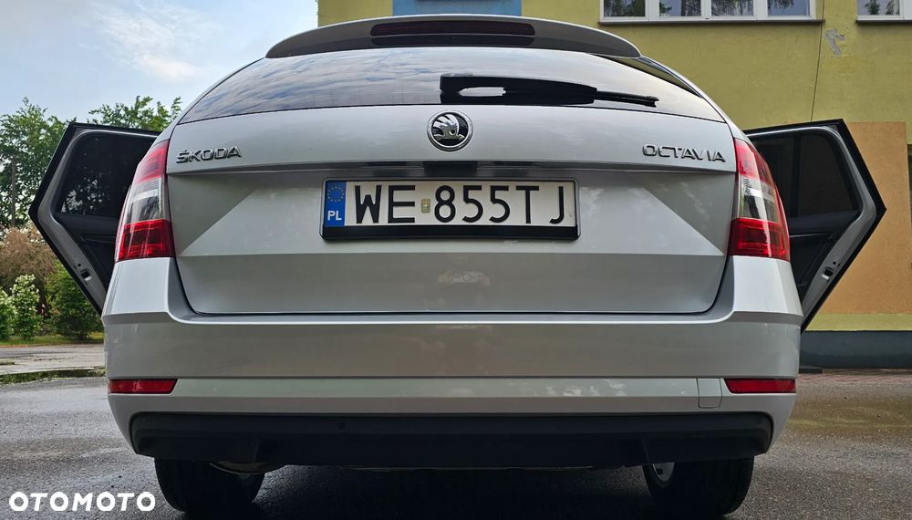 Skoda Octavia 2.0 TDI Style DSG - 11