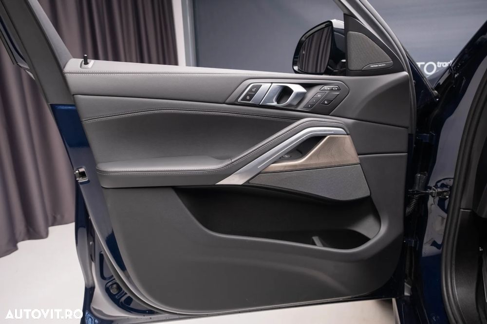 BMW X6 xDrive40i AT MHEV - 24