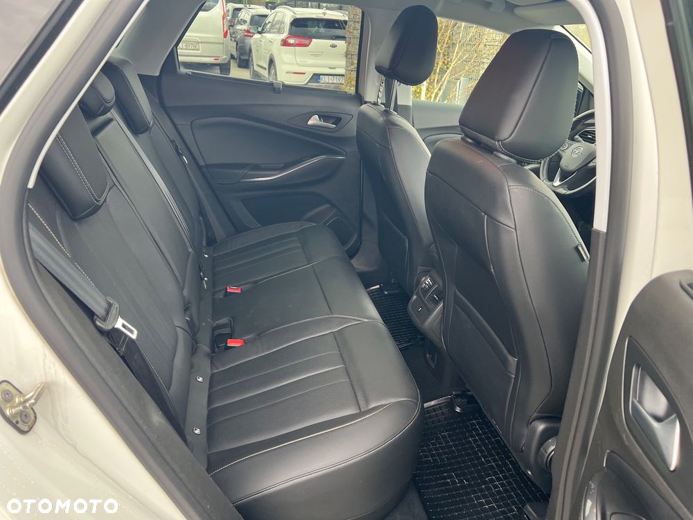 Opel Grandland X Plug-in-Hybrid4 1.6 DI Start/Stop Business Edition - 35