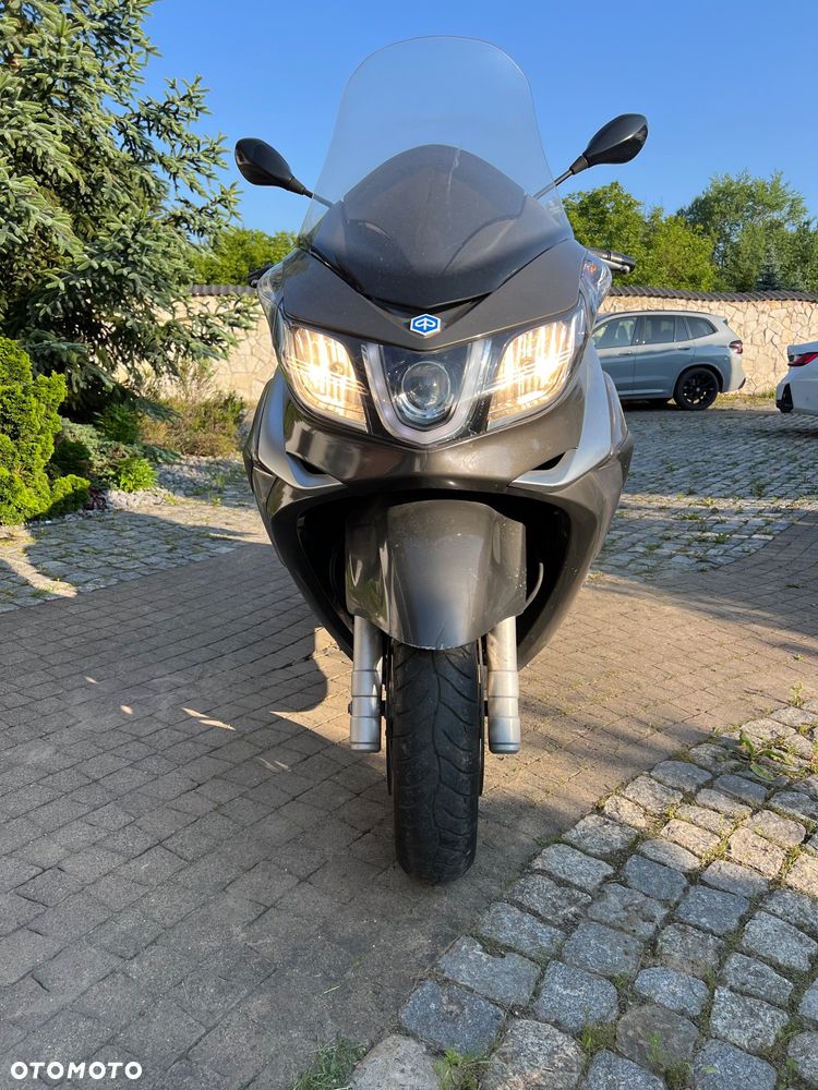 Piaggio X10 - 2