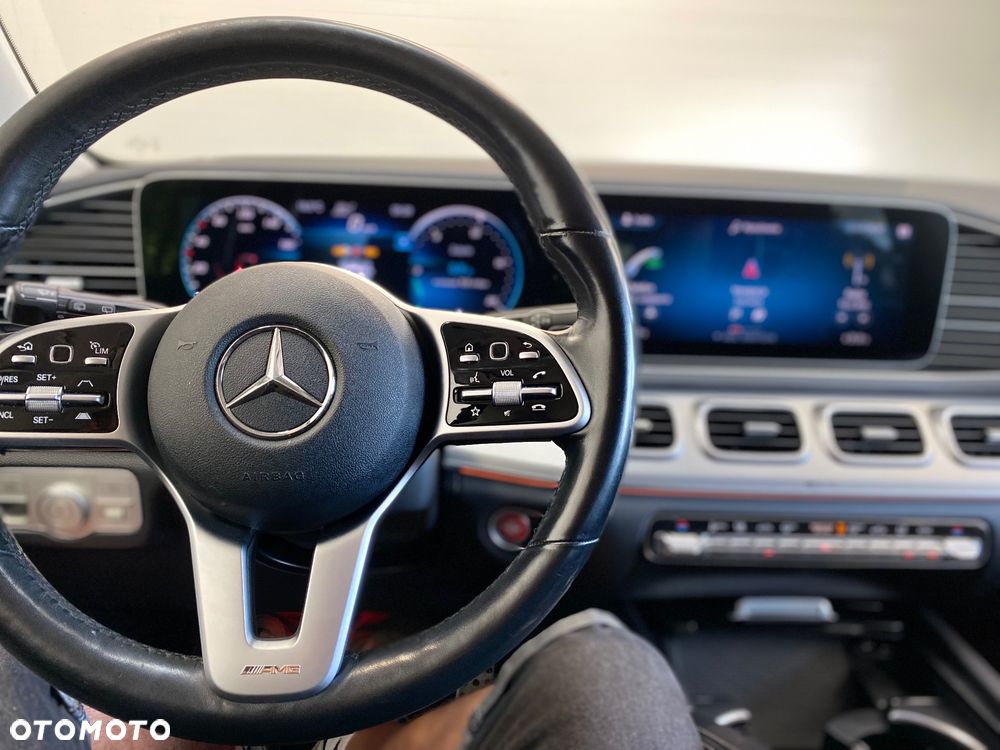 Mercedes-Benz GLE - 32