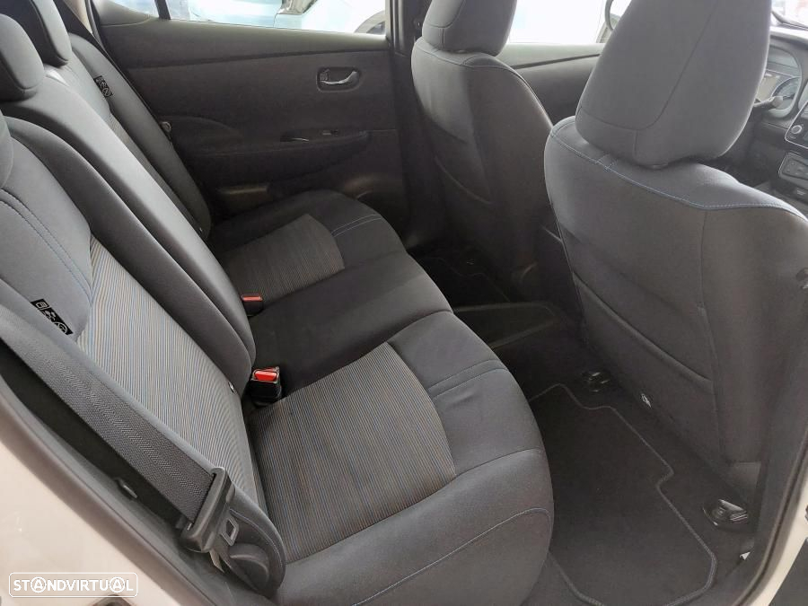 Nissan Leaf N-Connecta - 31