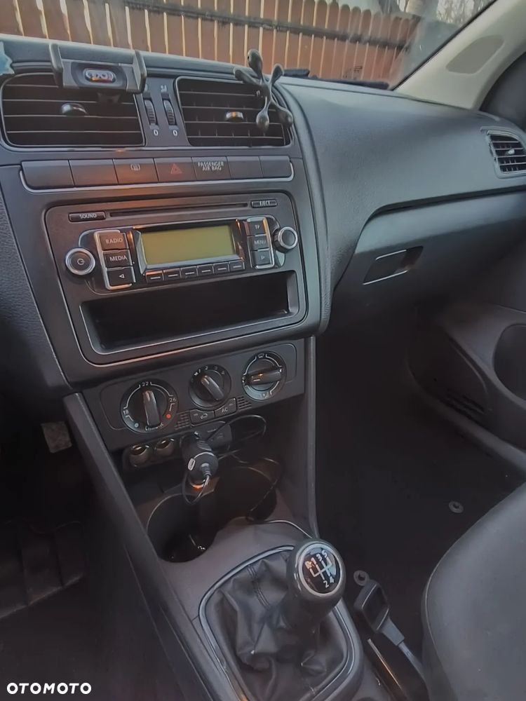 Volkswagen Polo - 17