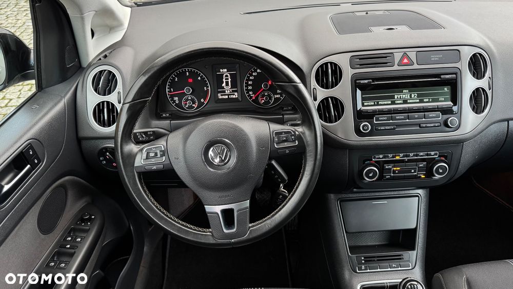 Volkswagen Golf Plus 2.0 TDI DPF MATCH - 24