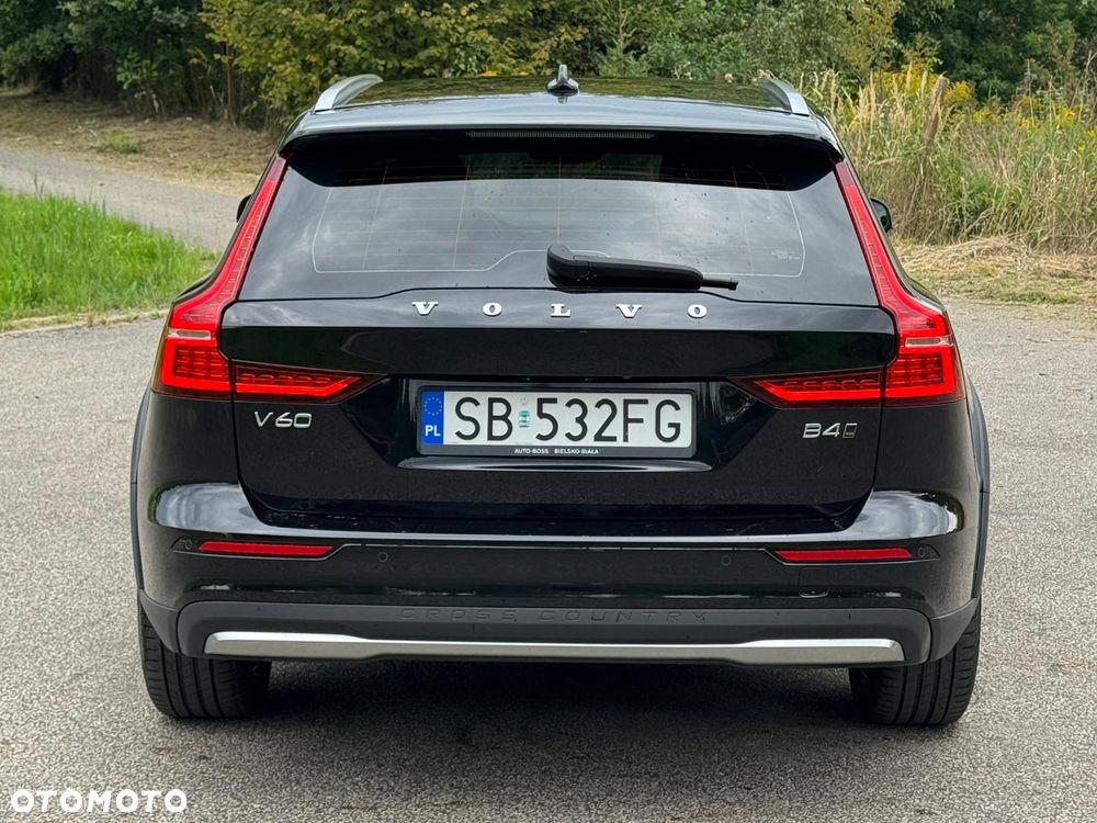 Volvo V60 Cross Country Plus B4 D AWD - 9
