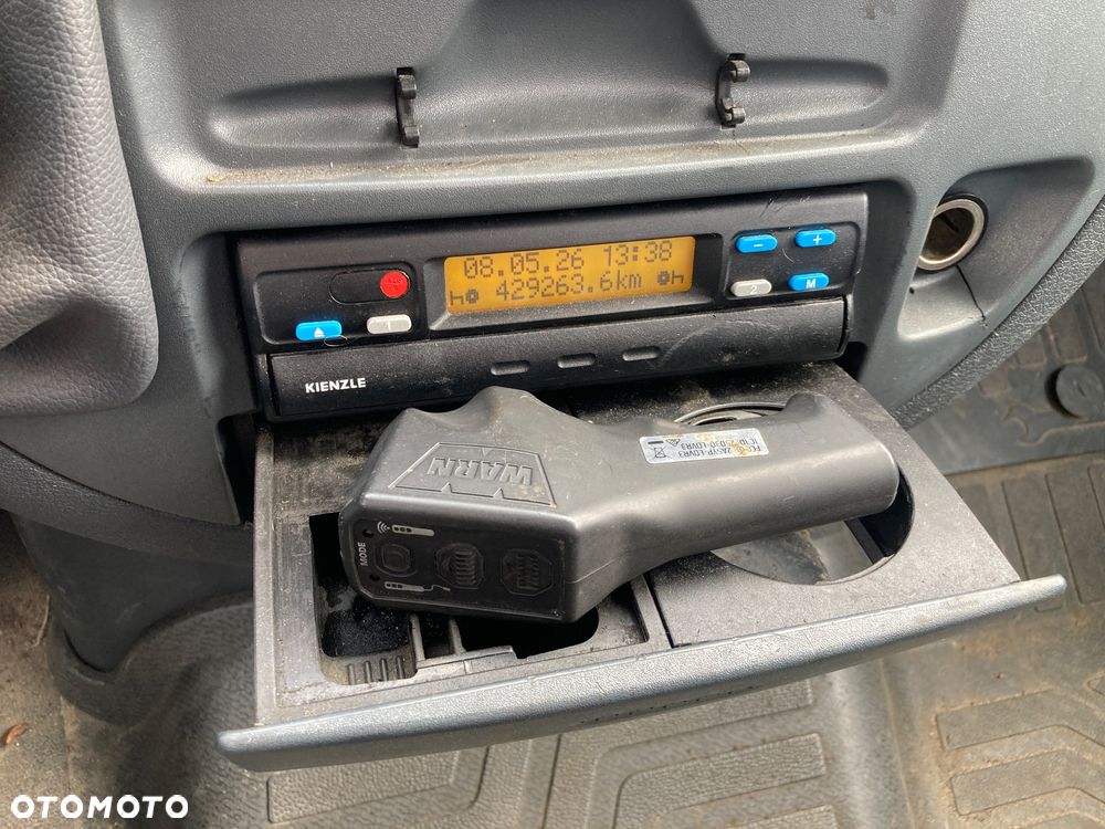 Mercedes-Benz Sprinter - 10