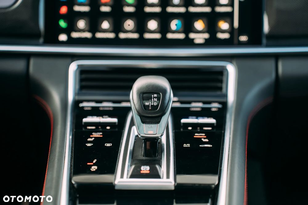 Porsche Panamera - 34