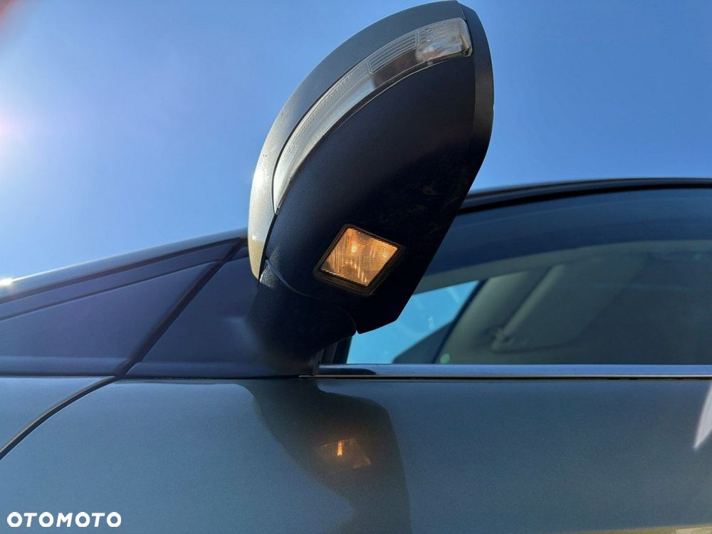 Ford Kuga - 31
