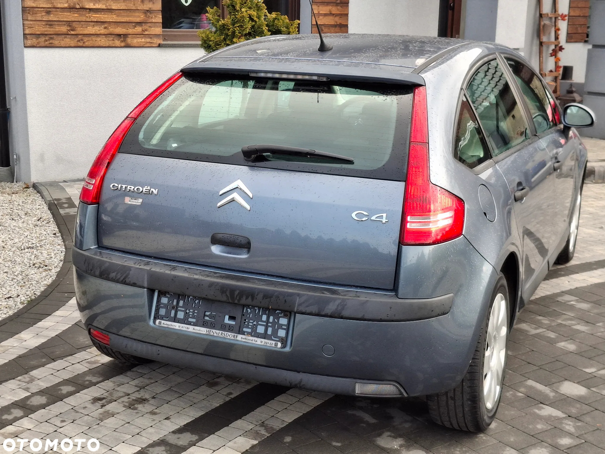 Citroën C4 1.4 16V Advance - 11