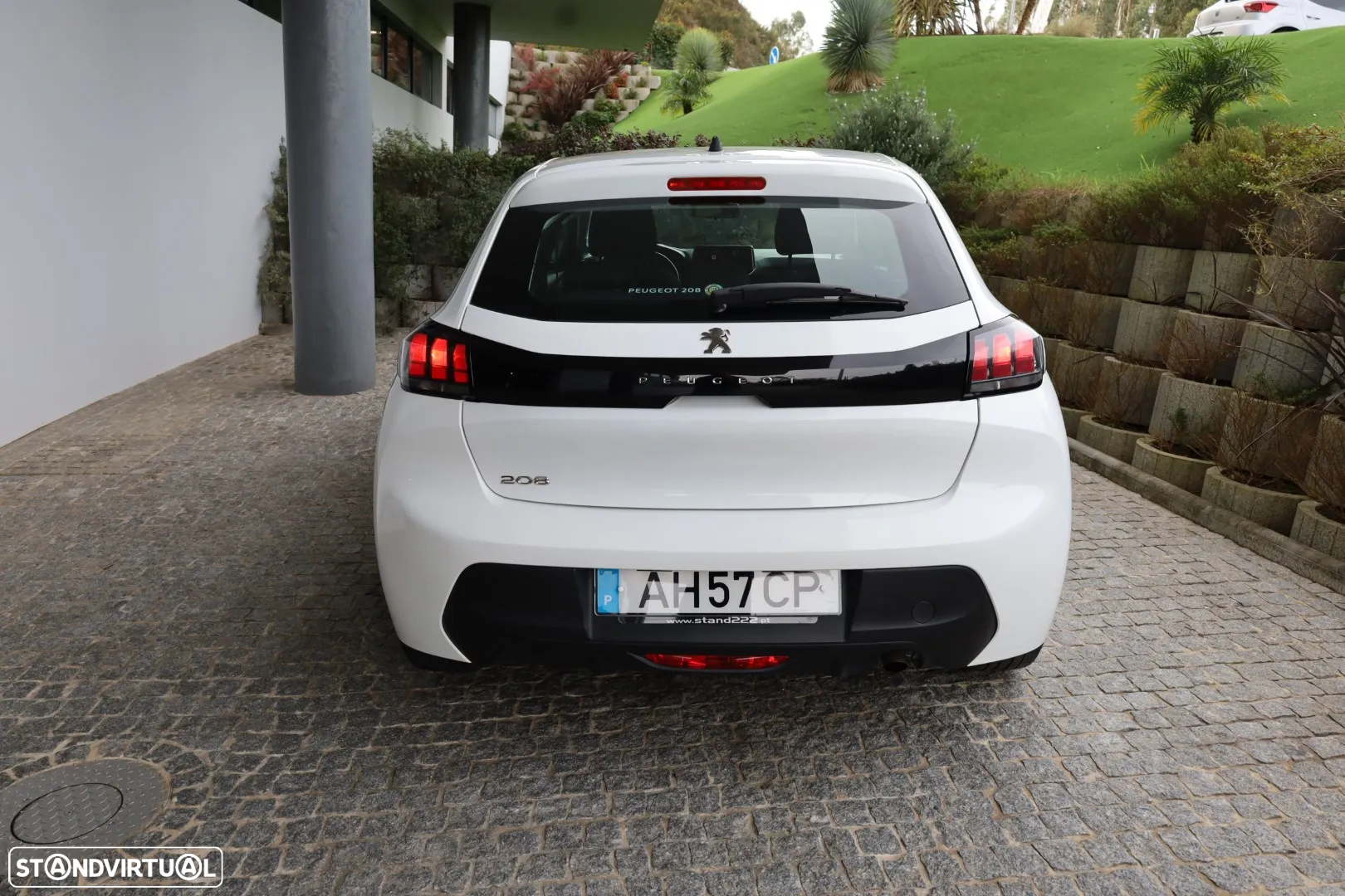 Peugeot 208 1.2 PureTech Active - 12