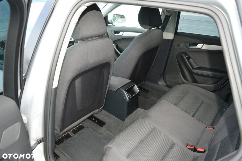 Audi A4 Avant 2.0 TDI - 31