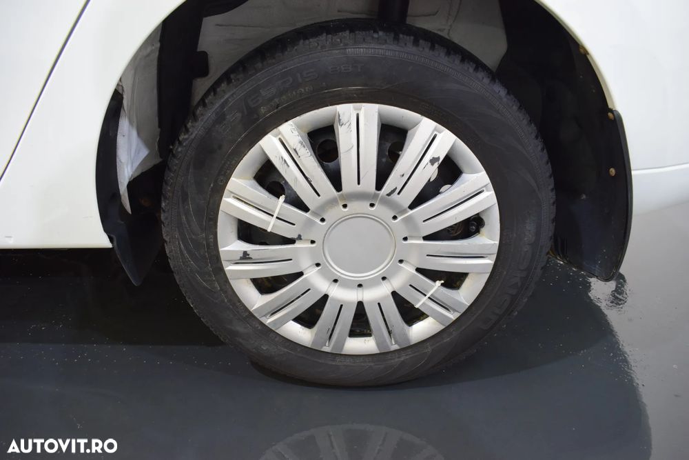Dacia Logan 1.2 73 CP Laureate - 16