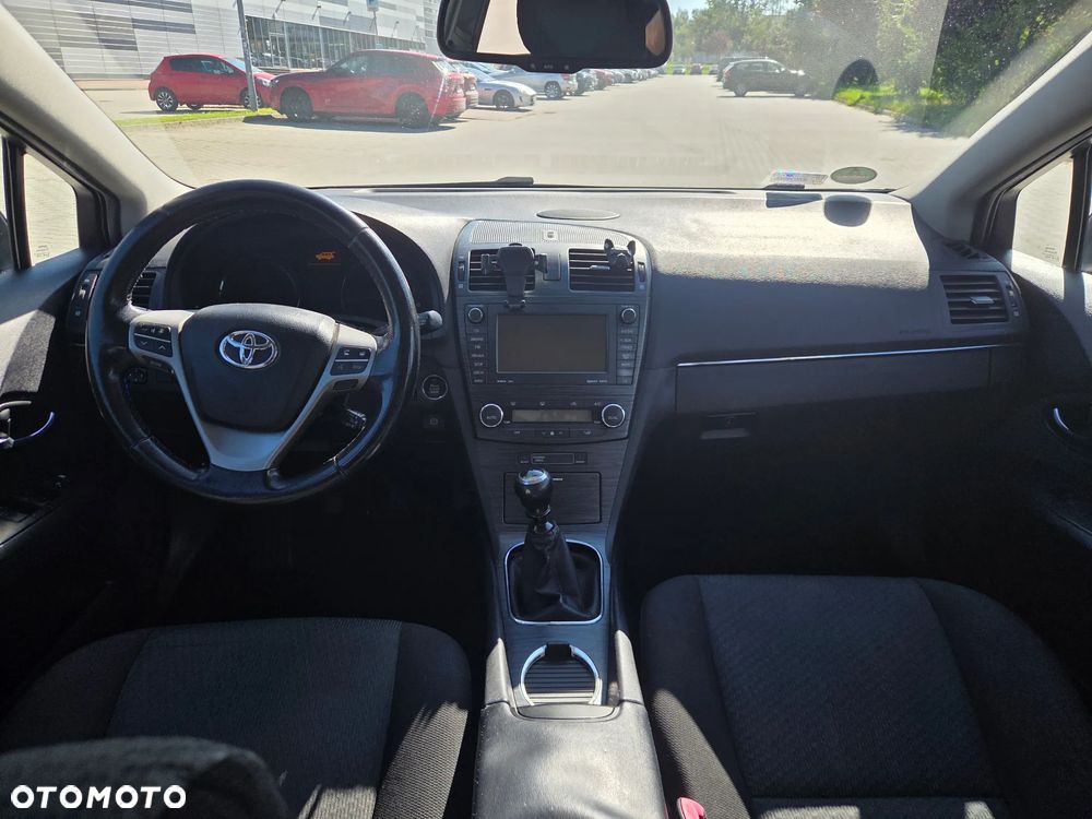 Toyota Avensis 2.0 D-4D - 9