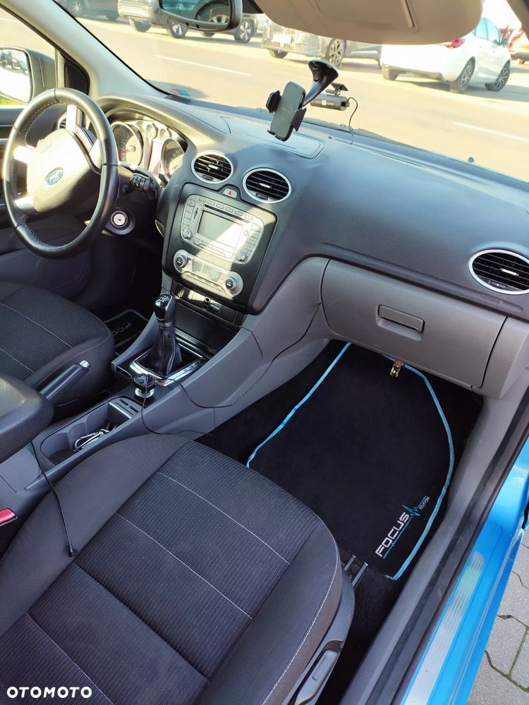 Ford Focus 1.6 TDCi DPF Ambiente - 6