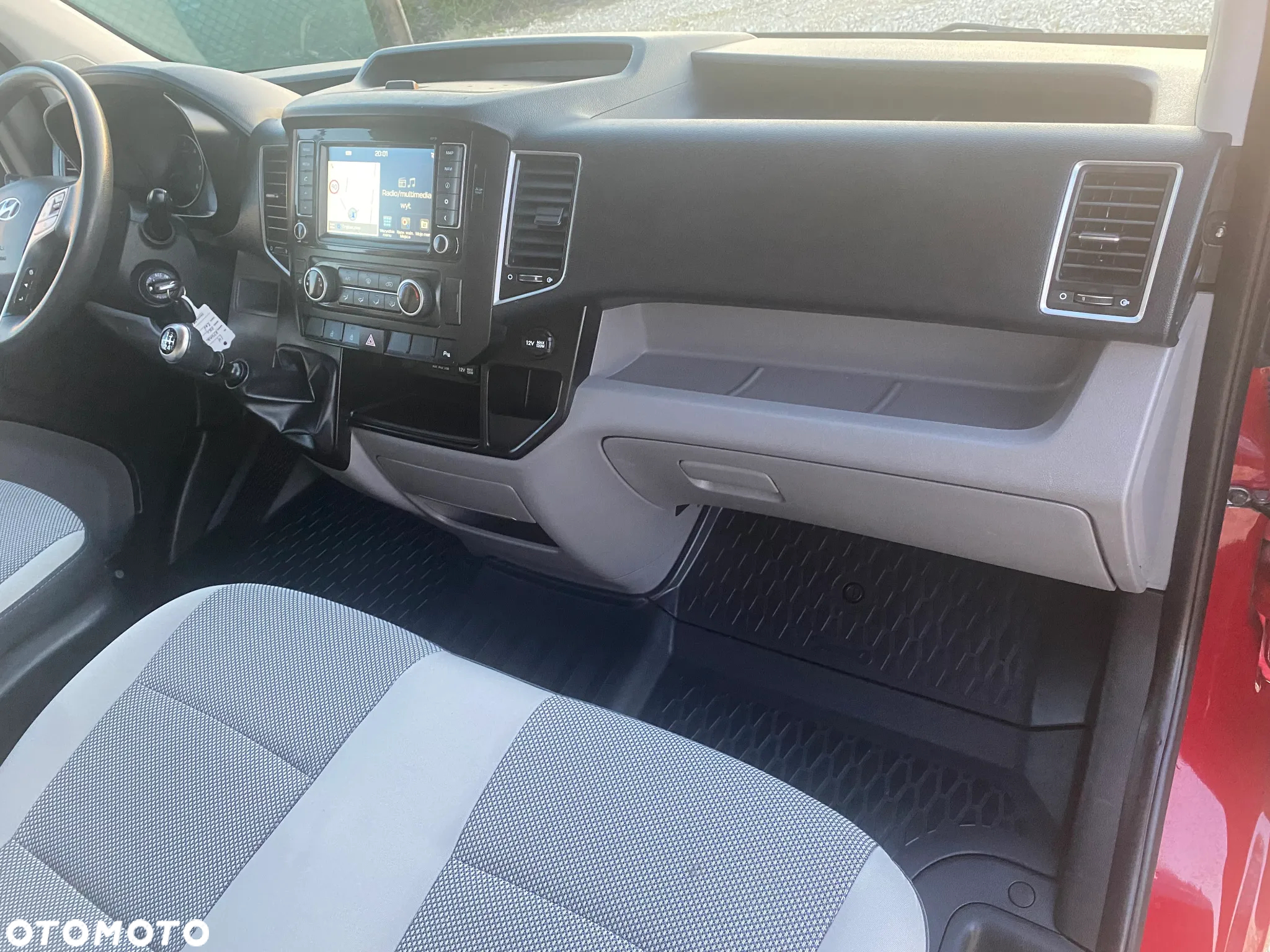 Hyundai H350 - 21