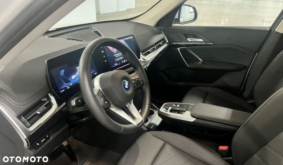 BMW X1 sDrive18i xLine - 9