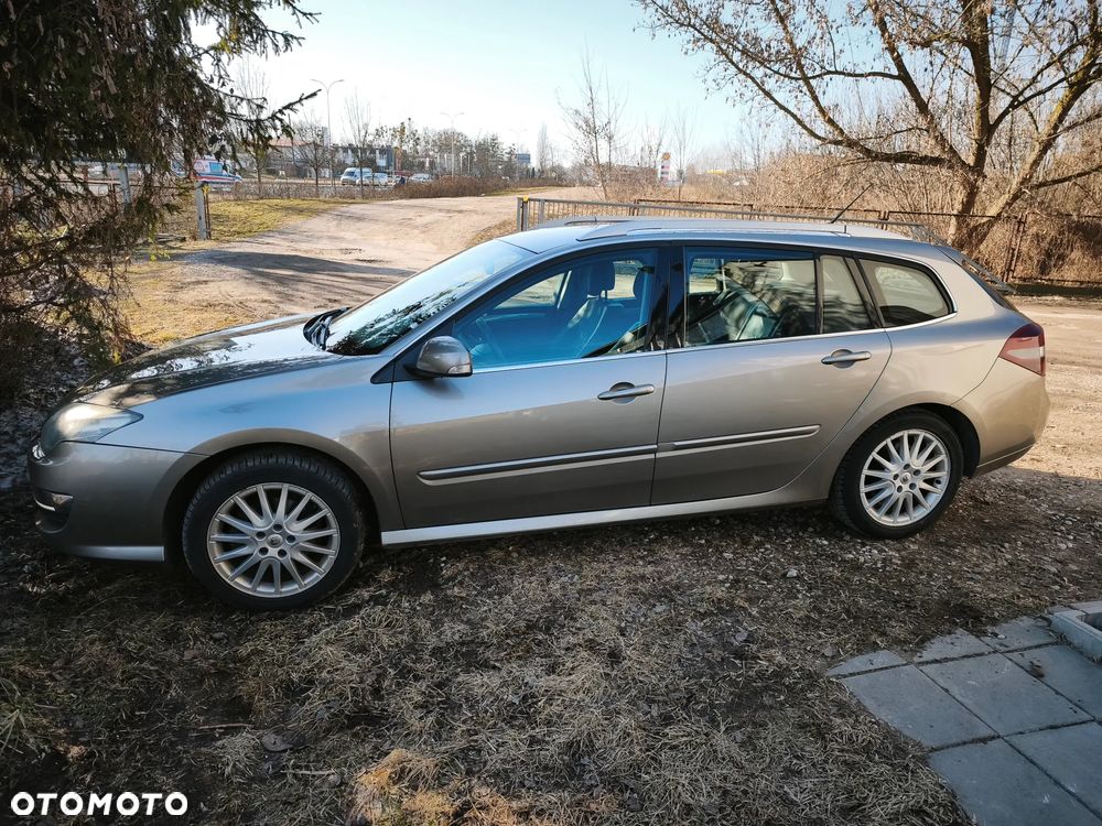 Renault Laguna ver-2-0-dci-black-edition - 16