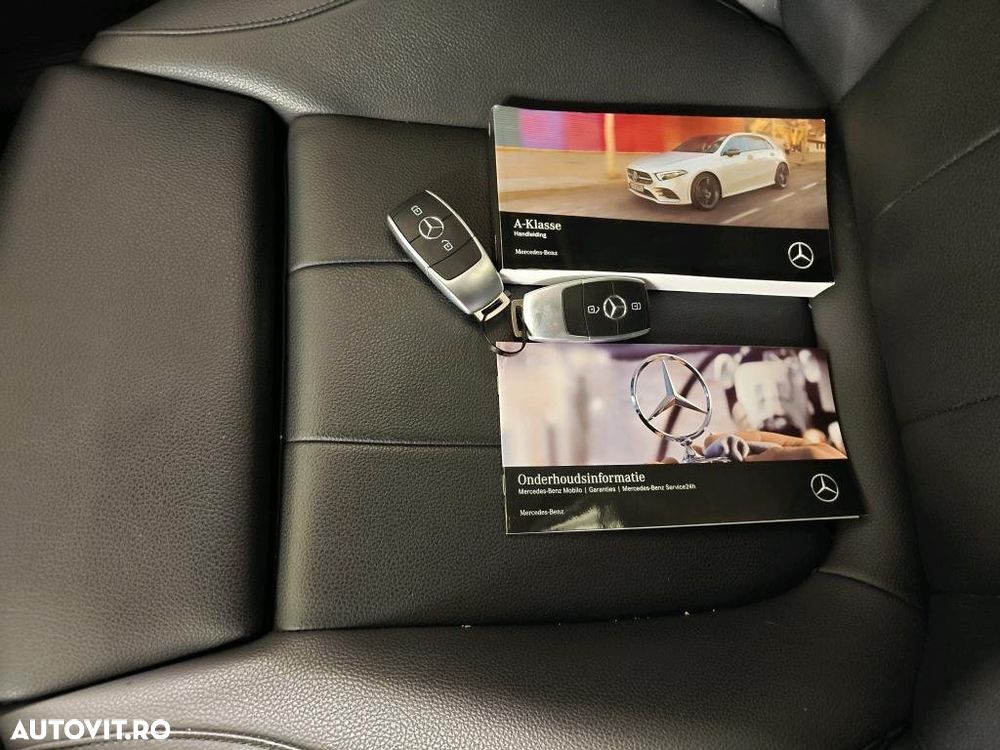 Mercedes-Benz A 180 7G-DCT Special Edition - 10