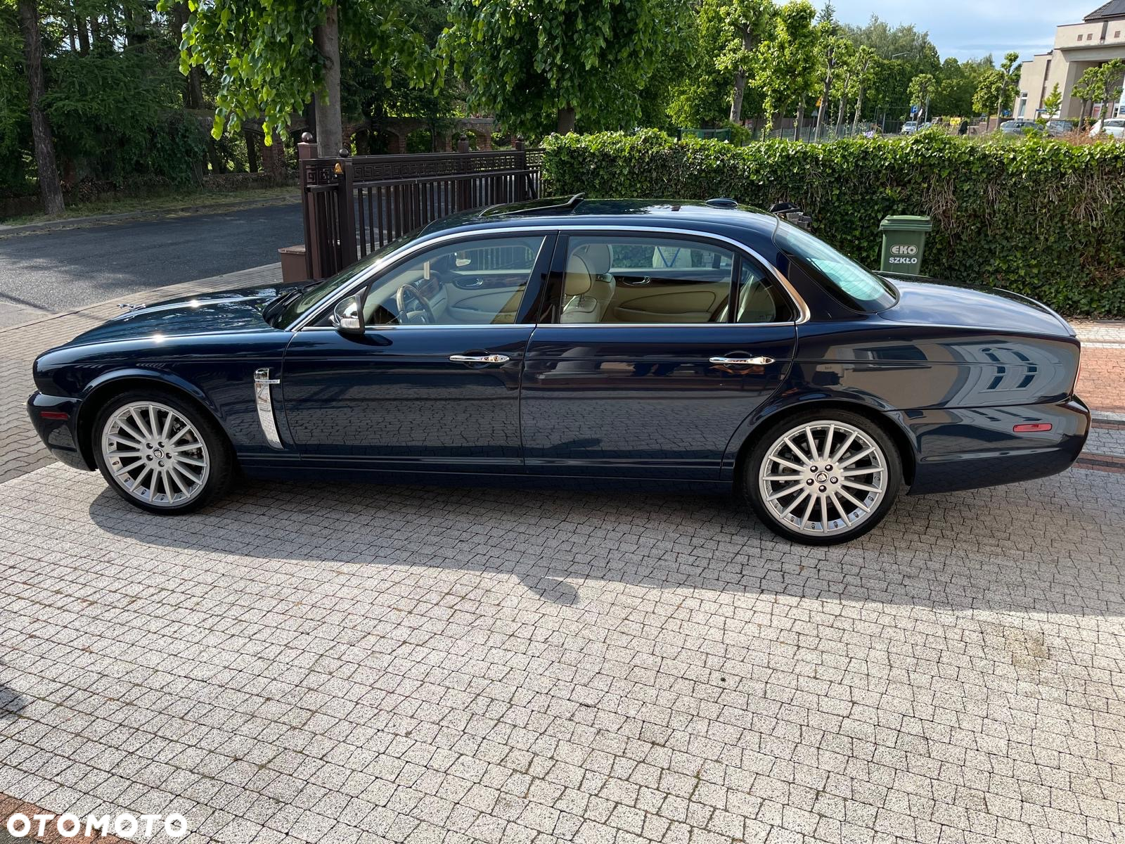 Jaguar XJ XJ8 4.2 LWB - 17
