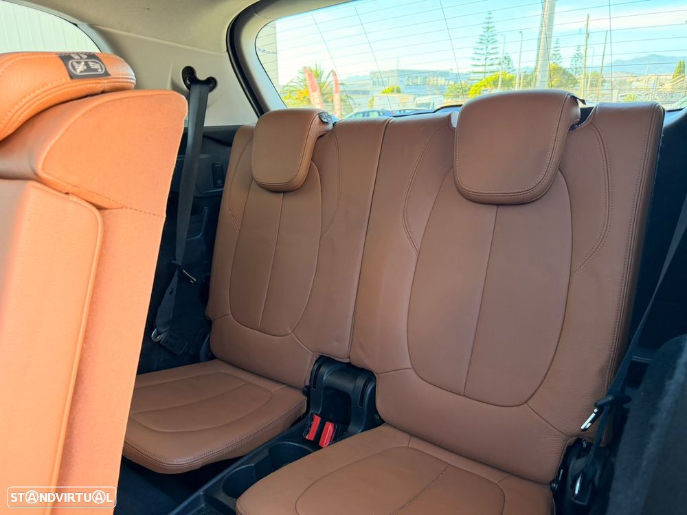 BMW 218 Gran Tourer i 7L Pack M - 7